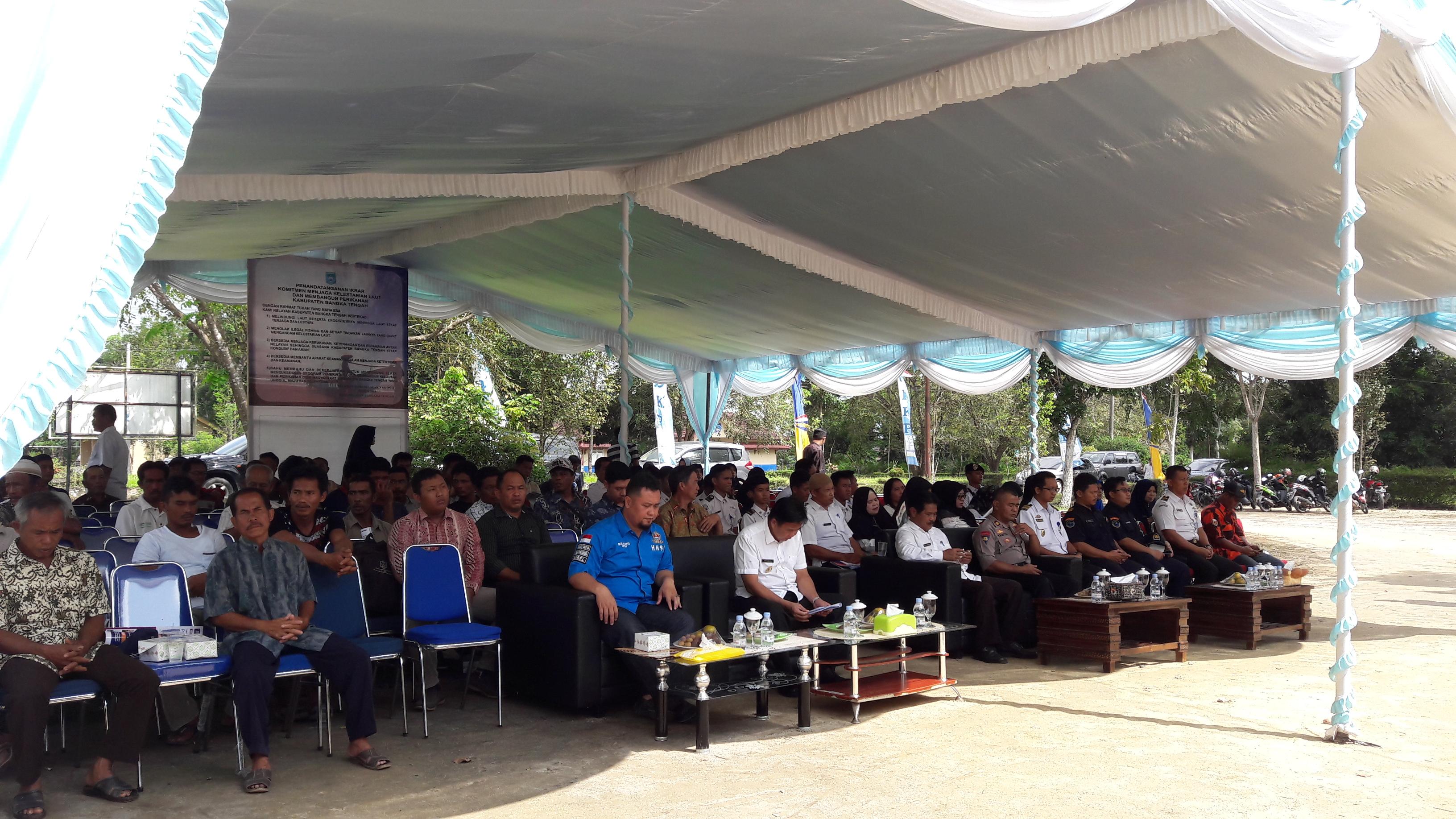 Nelayan Bangka Tengah Rayakan Hari Nelayan Nasional